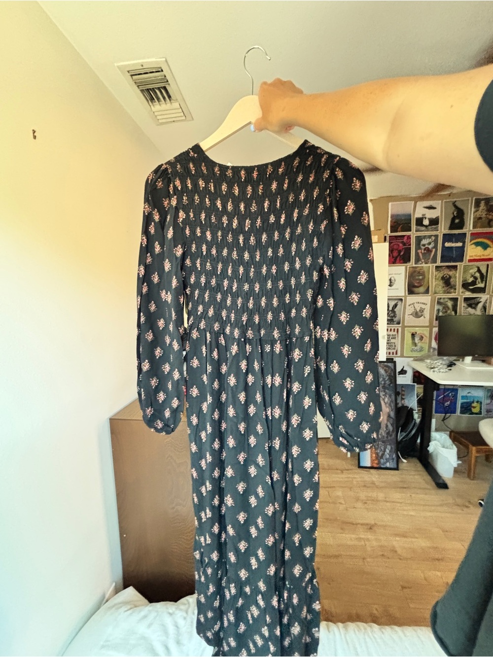 Levi's Black Midi V Neck Dress with Floral Print - Picture 6 of 16